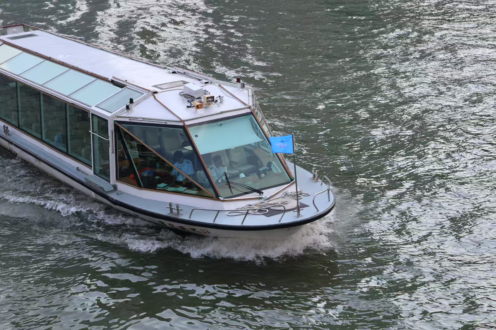 f2e1bfa59645f7f126024cee394633bb